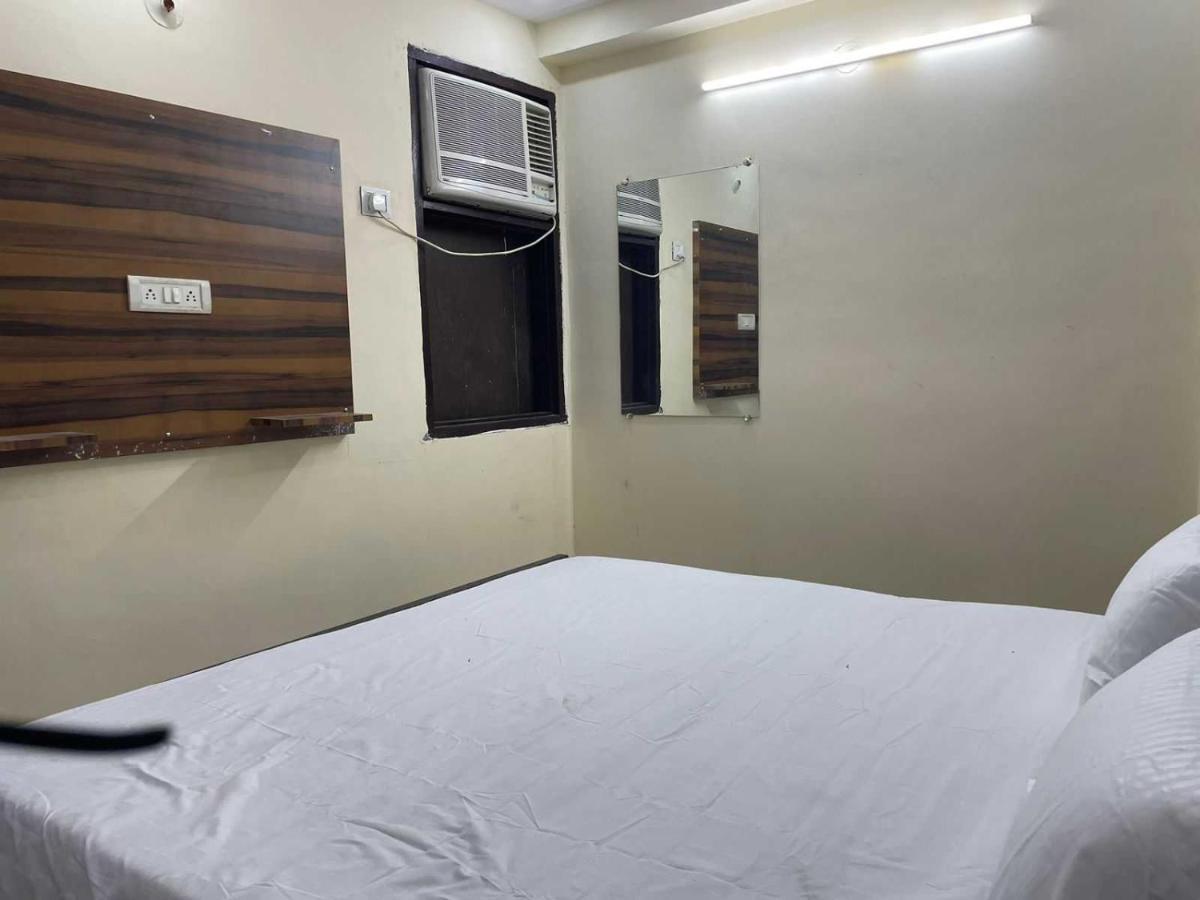 Hotel O Devansh Inn 뉴델리 외부 사진